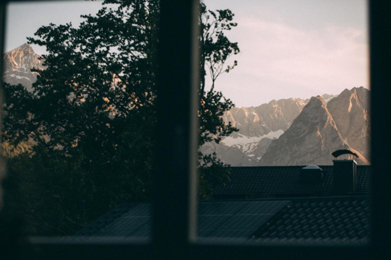 Boutique Chalets Alpi - Private Sauna & Cinema 가르미슈파르텐키르헨 외부 사진