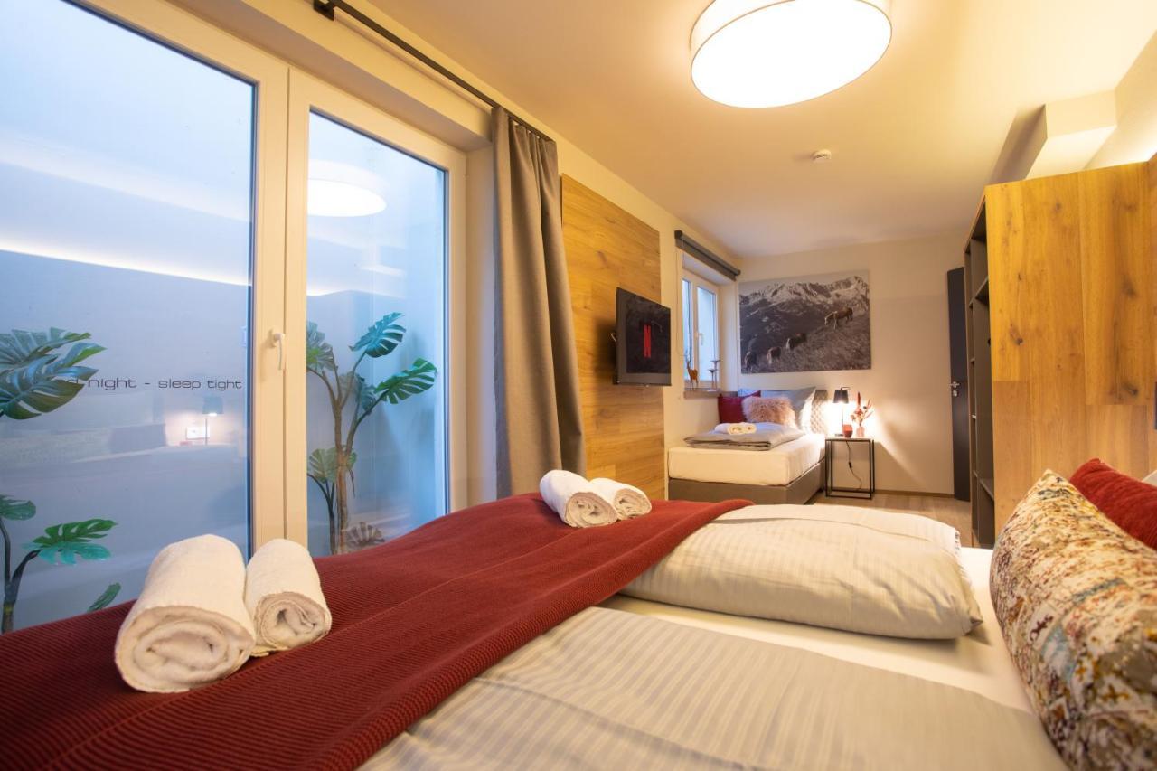 Boutique Chalets Alpi - Private Sauna & Cinema 가르미슈파르텐키르헨 외부 사진