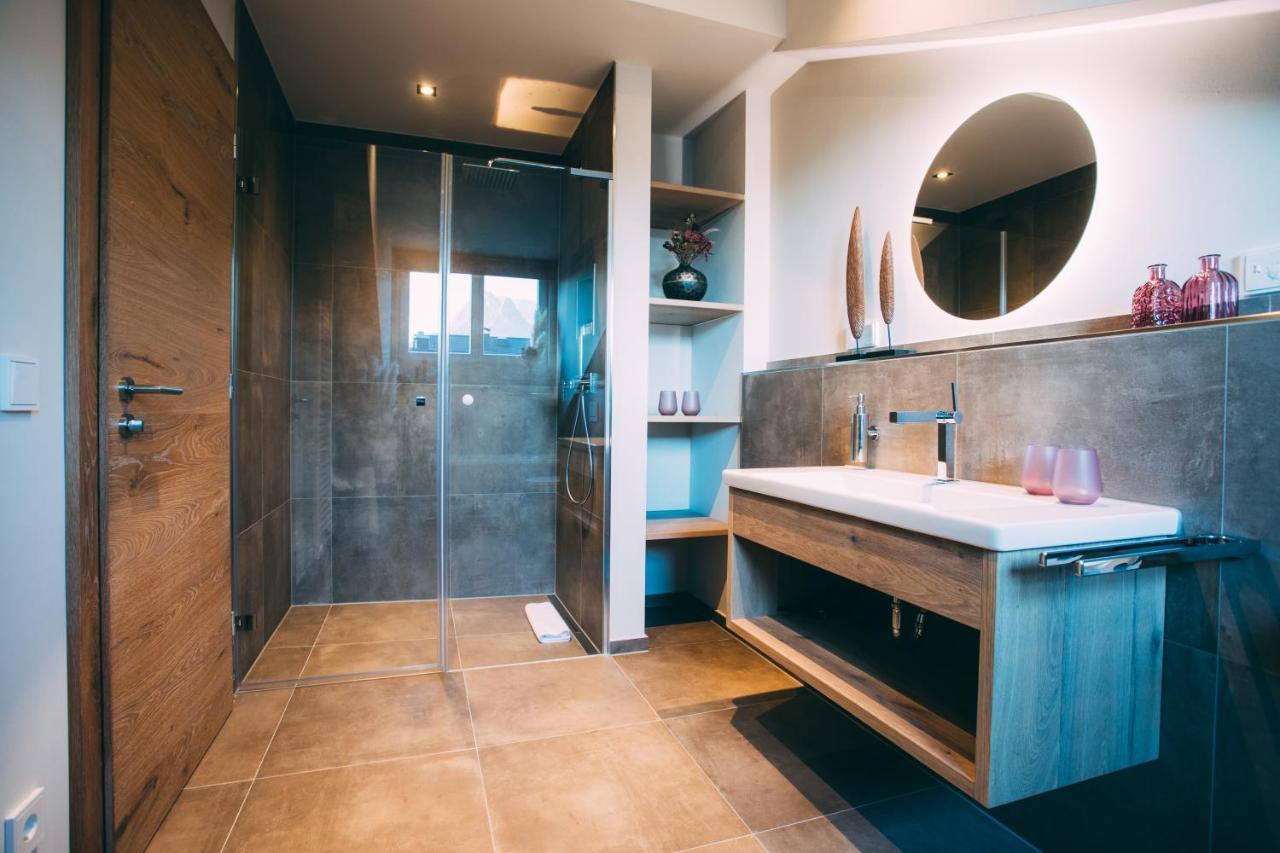 Boutique Chalets Alpi - Private Sauna & Cinema 가르미슈파르텐키르헨 외부 사진